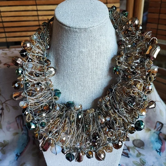Vintage ALDO Arvane Retired Faceted Glass Beaded Thick Bib Necklace Seed Beads - Picture 4 of 9